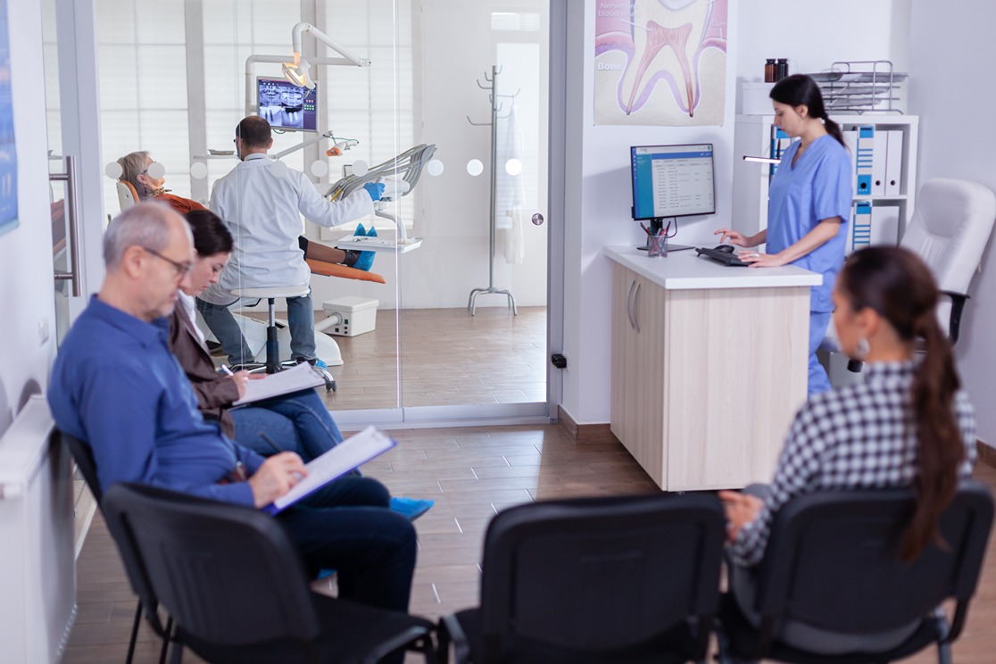 Featured image for “Dental Veneers in Toronto: What They Can and Cannot Change”